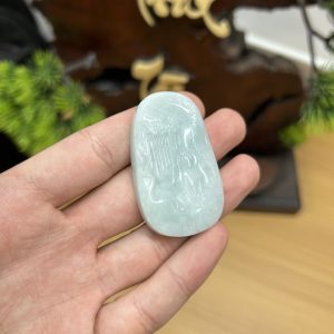 Alternative view of PK029 - Vòng mặt Phật quan âm màu Xanh nhạt chủng Nếp hóa kích thước 48x30x7.5 mm
