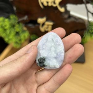 Alternative view of PK043 - Vòng mặt Quan âm màu tím xanh chủng nếp hóa kích thước 44x34x11 mm