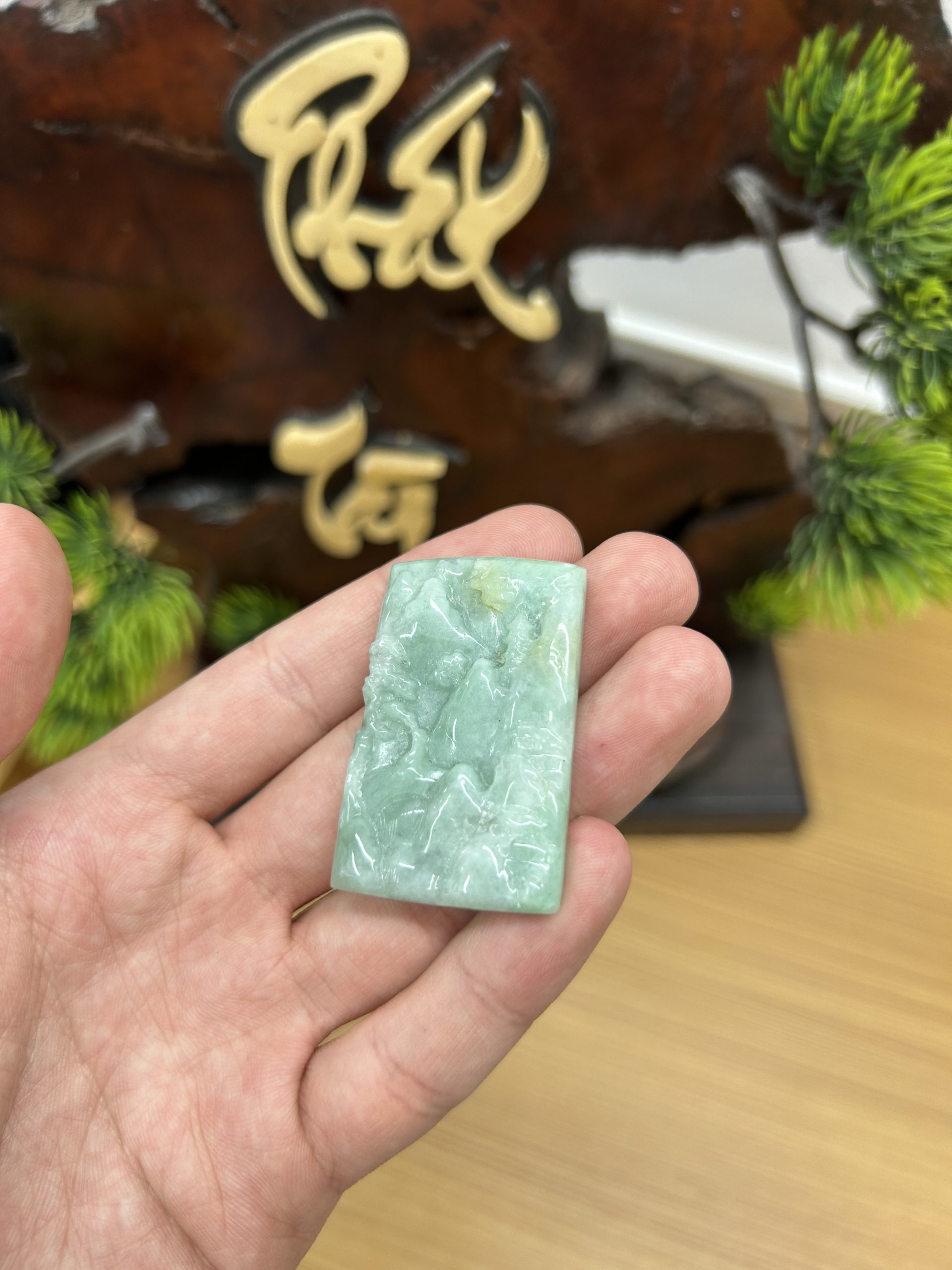 PK059 - Vòng mặt hình tranh sơn thủy màu xanh ngọc chủng nếp mịn kích thước 46x29x5 mm - Ảnh 3