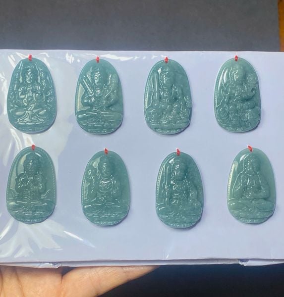 Phỉ Thúy B Có Tốt Không? Ưu Nhược Điểm Cần Biết